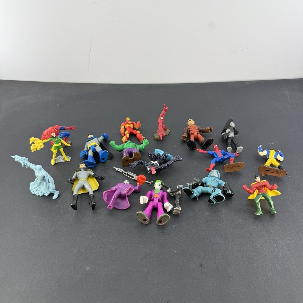2005 Marvel Zizzle Zizzlingers Mini Figure Lot Venom Spider Man Hulk Wolverine